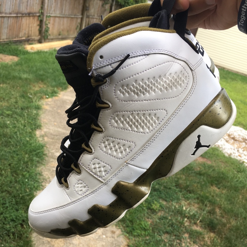 Jordan Retro 9 “Statues” (GS)